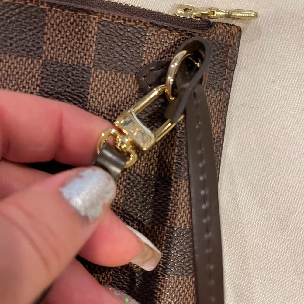 Louis Vuitton Checkered Clutch - Picture 8 of 8